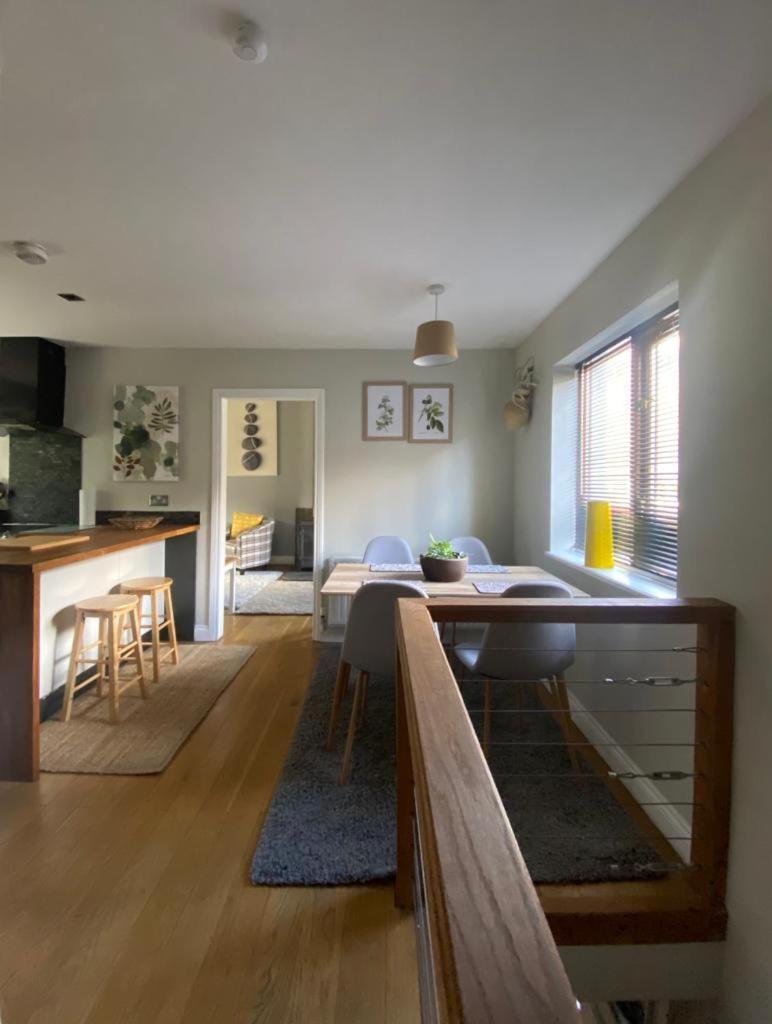 Eakie House Apartments - Кинлохливен Экстерьер фото